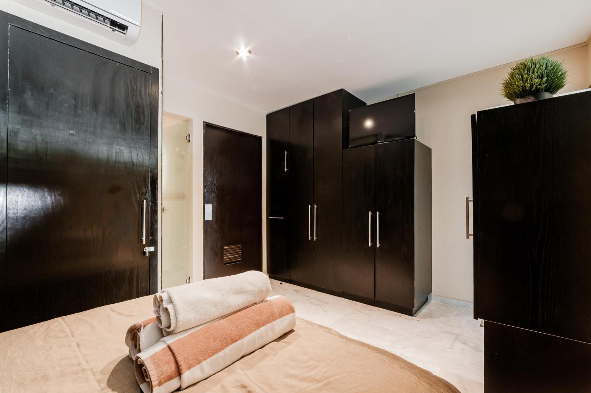Brisas Beachfront Penthouses Cancun Exterior photo