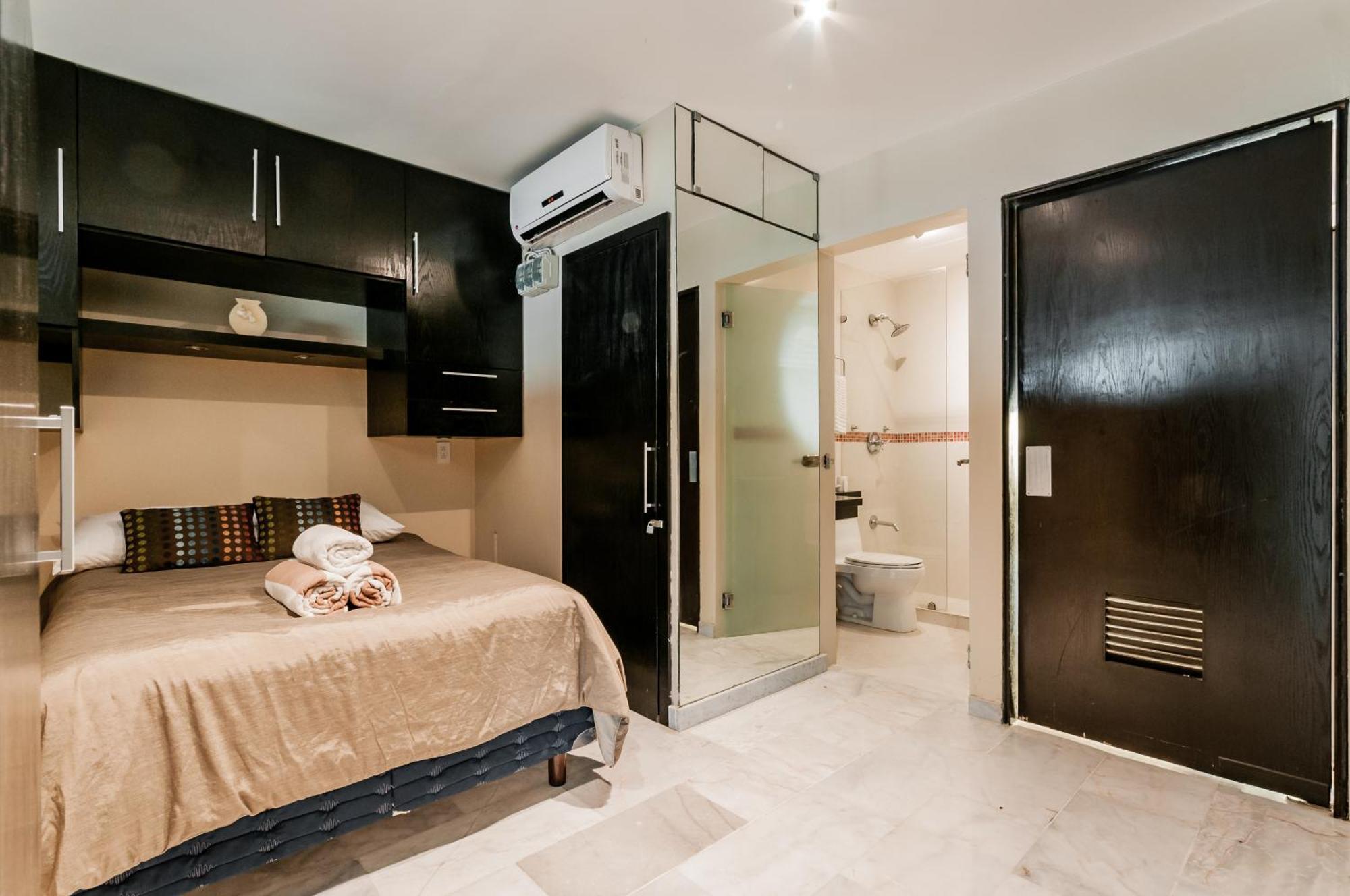 Brisas Beachfront Penthouses Cancun Exterior photo